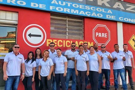 img-equipe-kazuo-autoescola-pirassununga